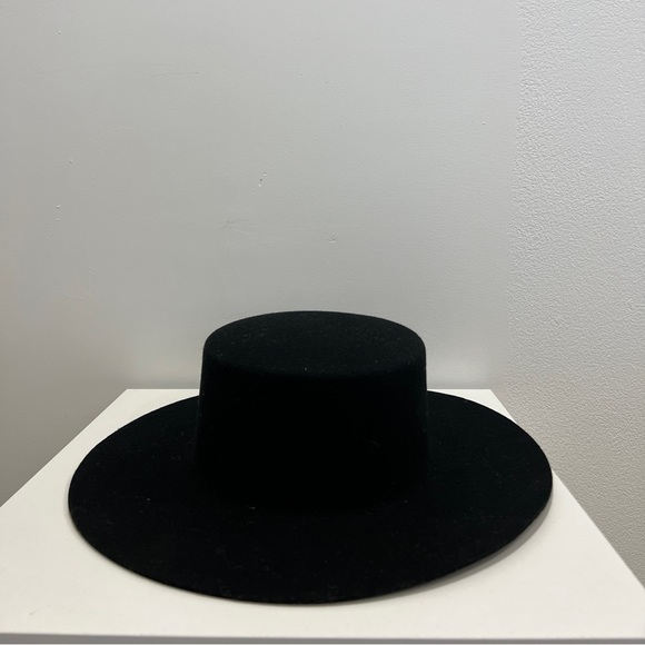 Brand New Gigi Pip Dahlia Boater hat. - Picture 6 of 6